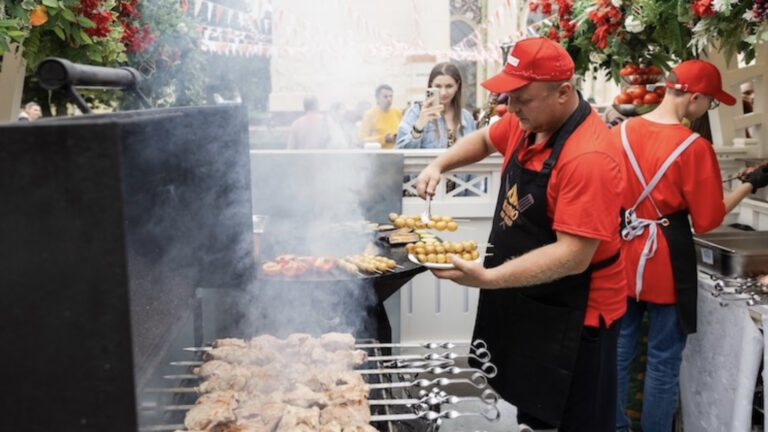 rusyanin-lezzetleri-festivali-moskovada-devam-ediyor-94csfJk1.jpg